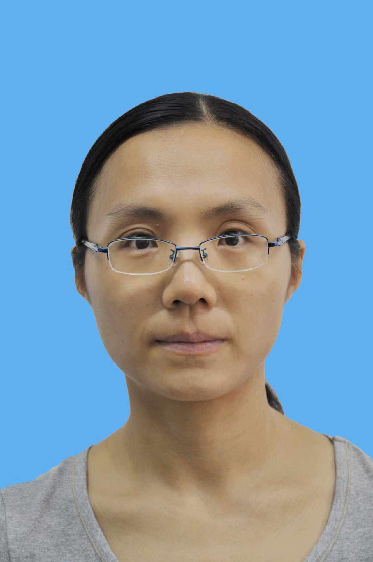 卿  平